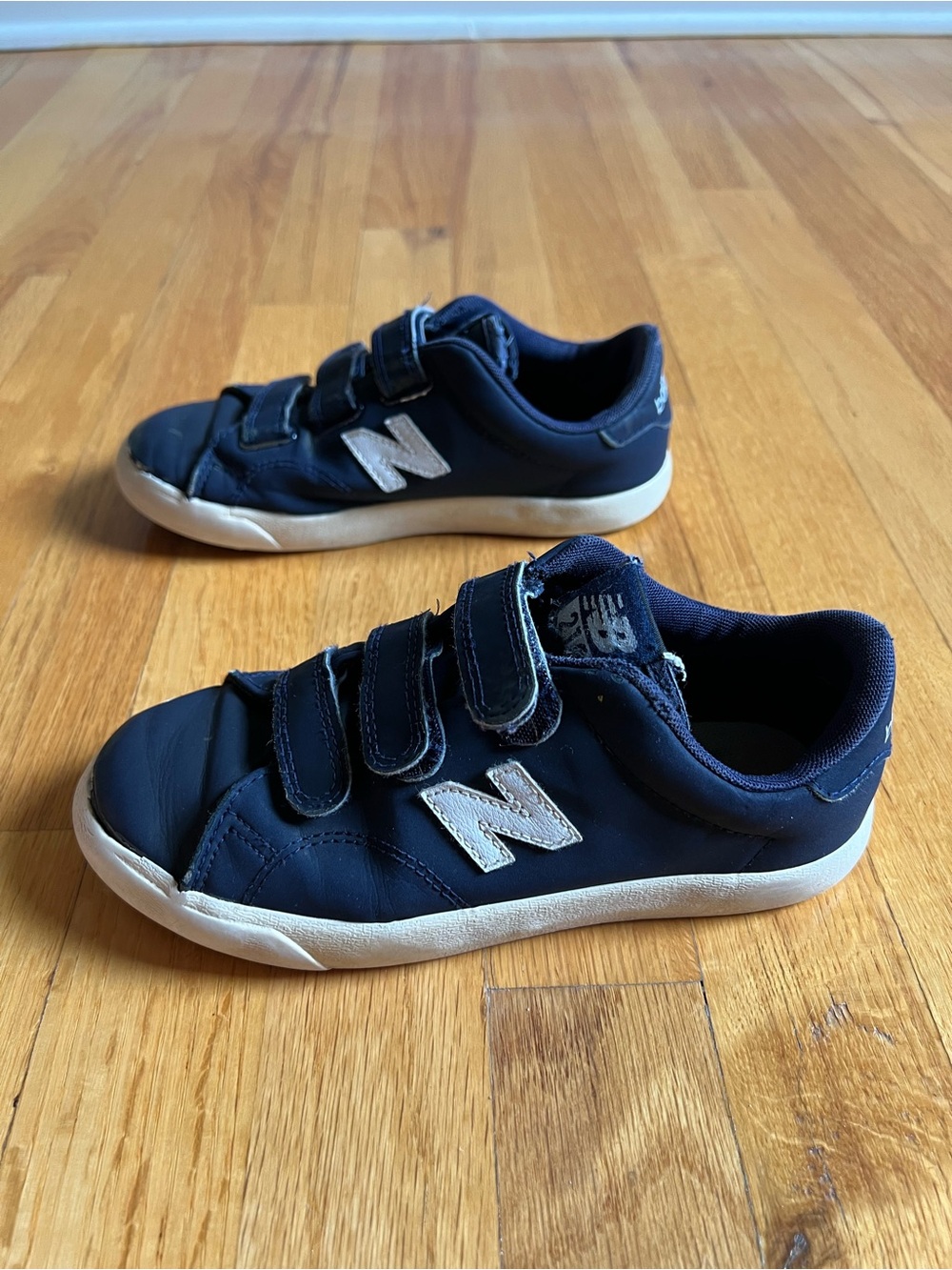 New Balance Kids' Navy and White Velcro Sneakers size 1